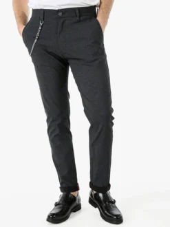 Andy Don B Pantaloni casual da uomo leggeri con stampa texture e dettaglio a catena - nero