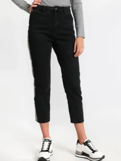 Angelica 2000 Jeans neri con bande modello boyfriend