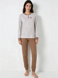 A Sette Pigiama lungo da donna in cotone interlock con maglia a righe - sabbia