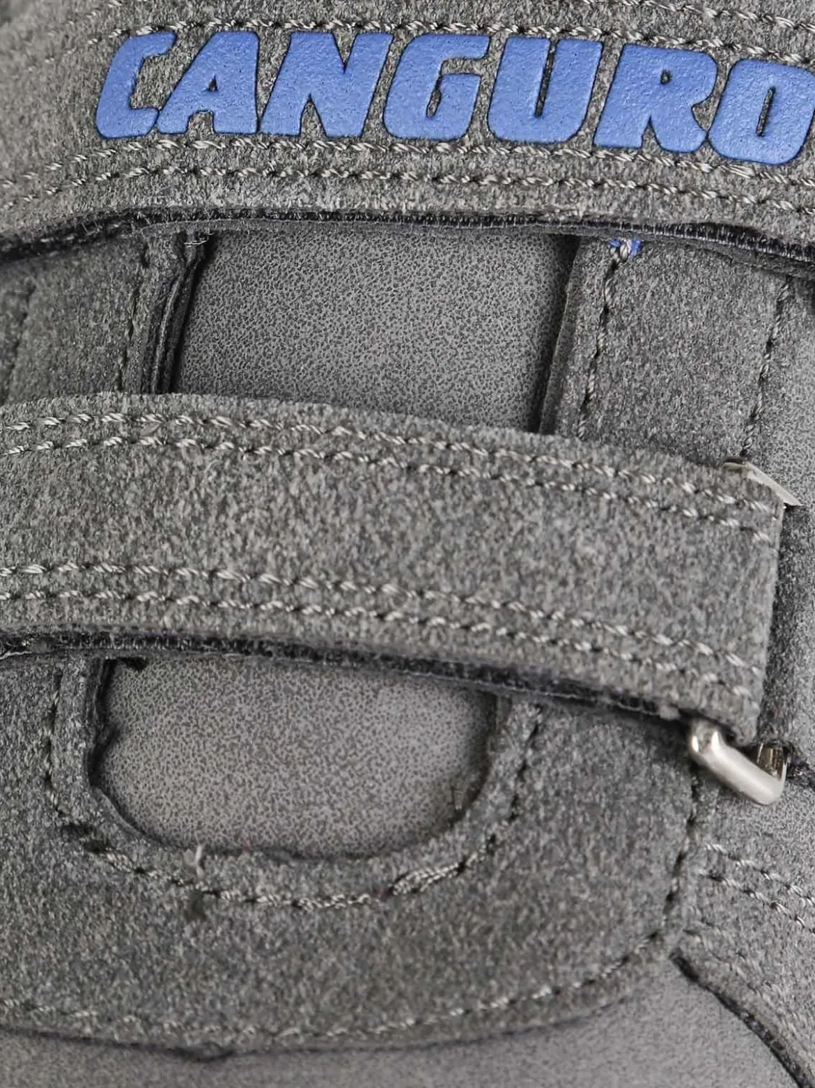 Canguro Sneakers bimbo con strappi