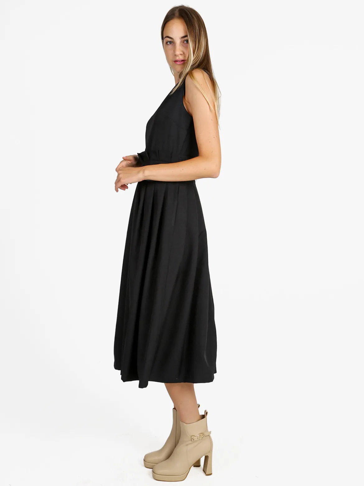 Daystar Abito lungo da donna smanicato con cintura - nero