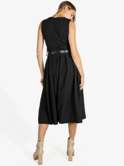 Daystar Abito lungo da donna smanicato con cintura - nero