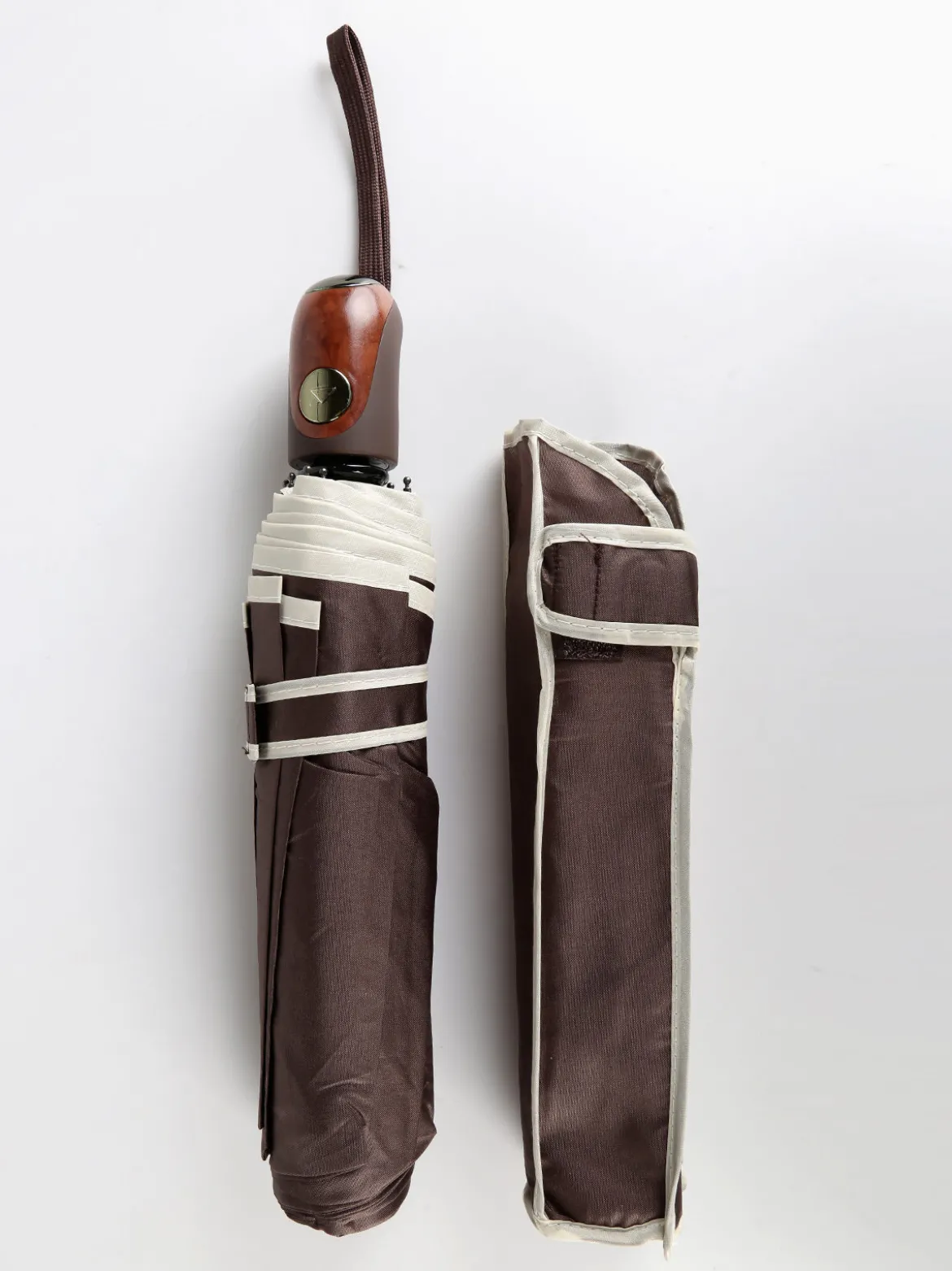 Effetty Ombrello pieghevole con custodia a strappo