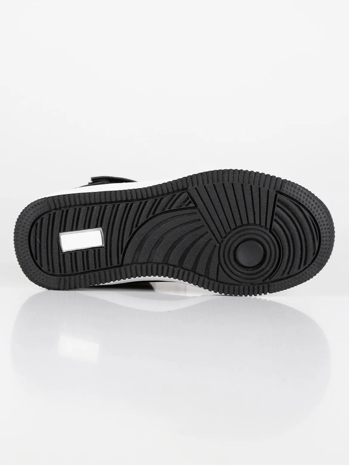 Ellesse Sneakers alte con strappo in ecopelle