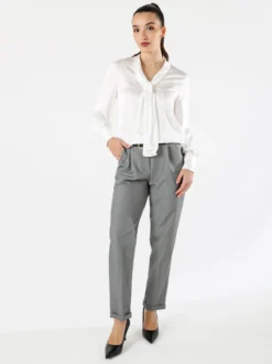 Frenetika Pantaloni da donna a gamba dritta con cintura e risvolti sul finale - grigio