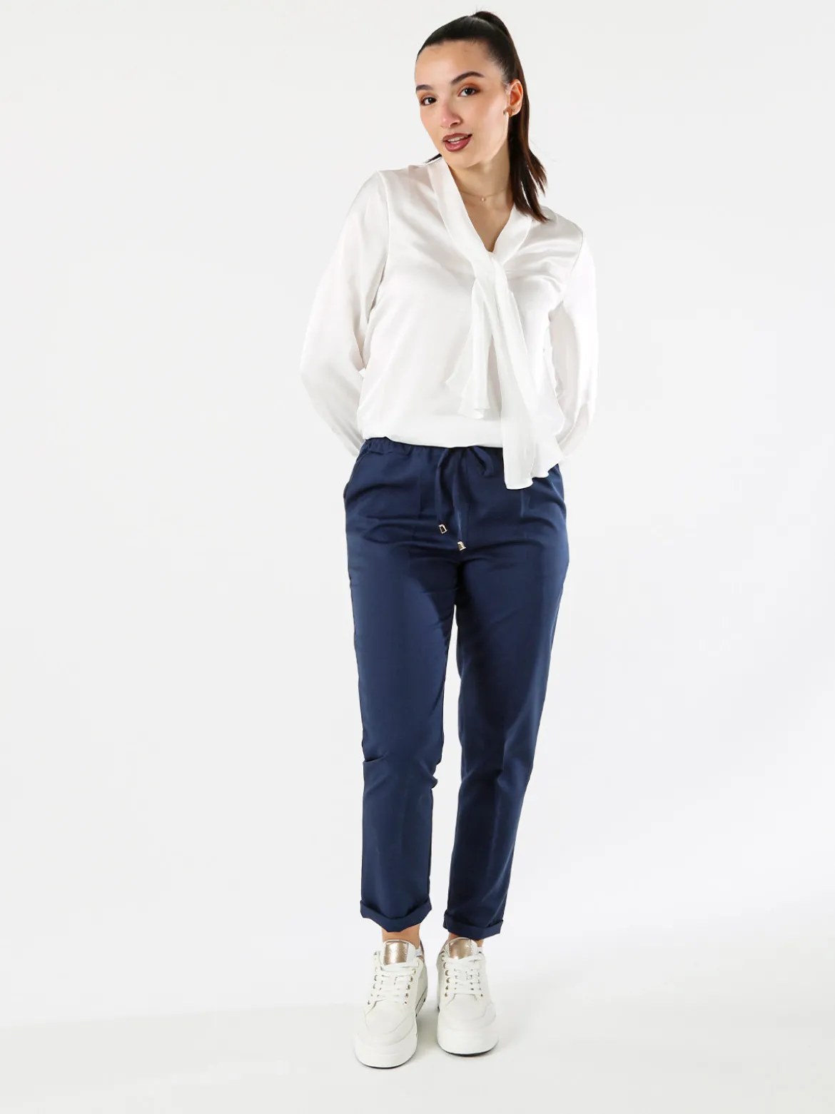 Frenetika Pantaloni donna casual con elastico in vita e risvolto sul finale - blu scuro