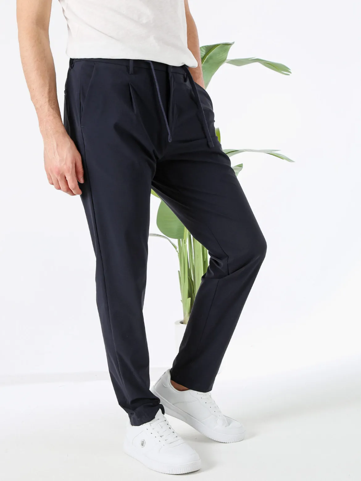 Guy Pantaloni casual da uomo in tessuto tecnico con coulisse - blu scuro