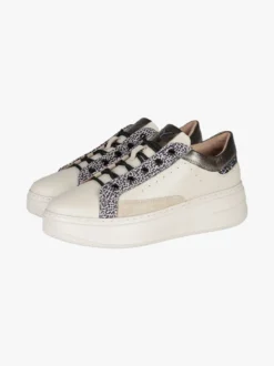 Keys Sneakers donna in pelle con borchie e platform - beige