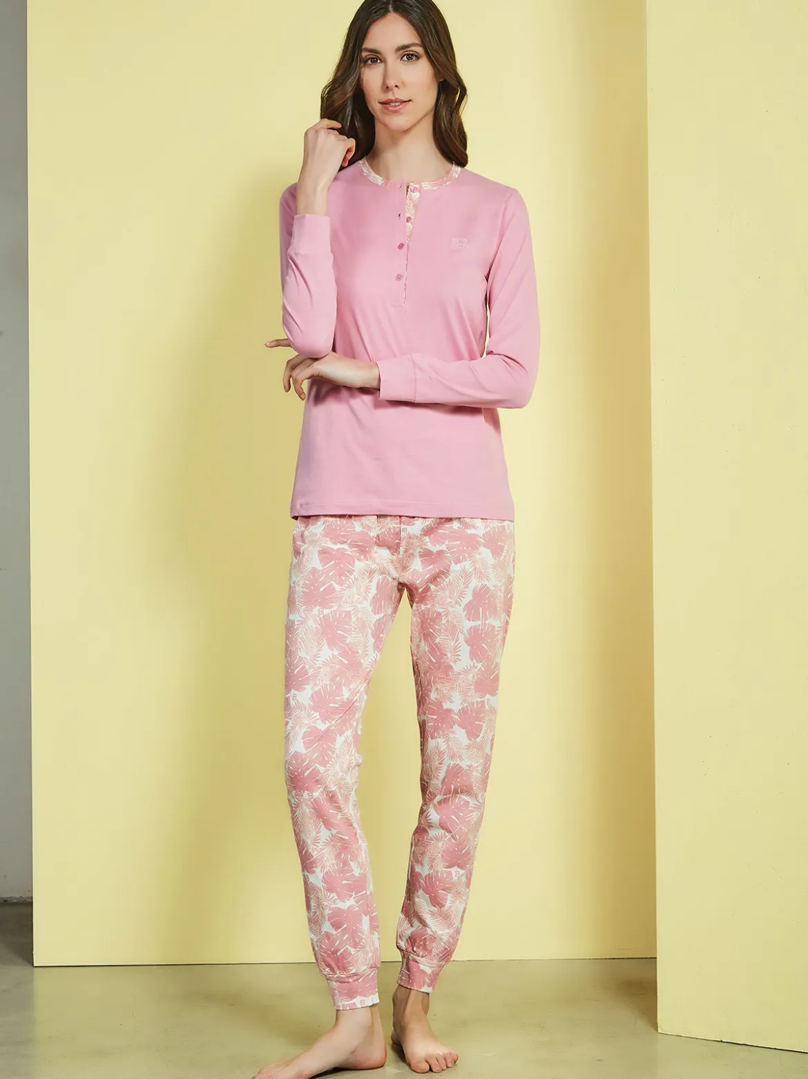 Laura Biagiotti Pigiama lungo da donna in cotone naturale con pantaloni floreali - rosa