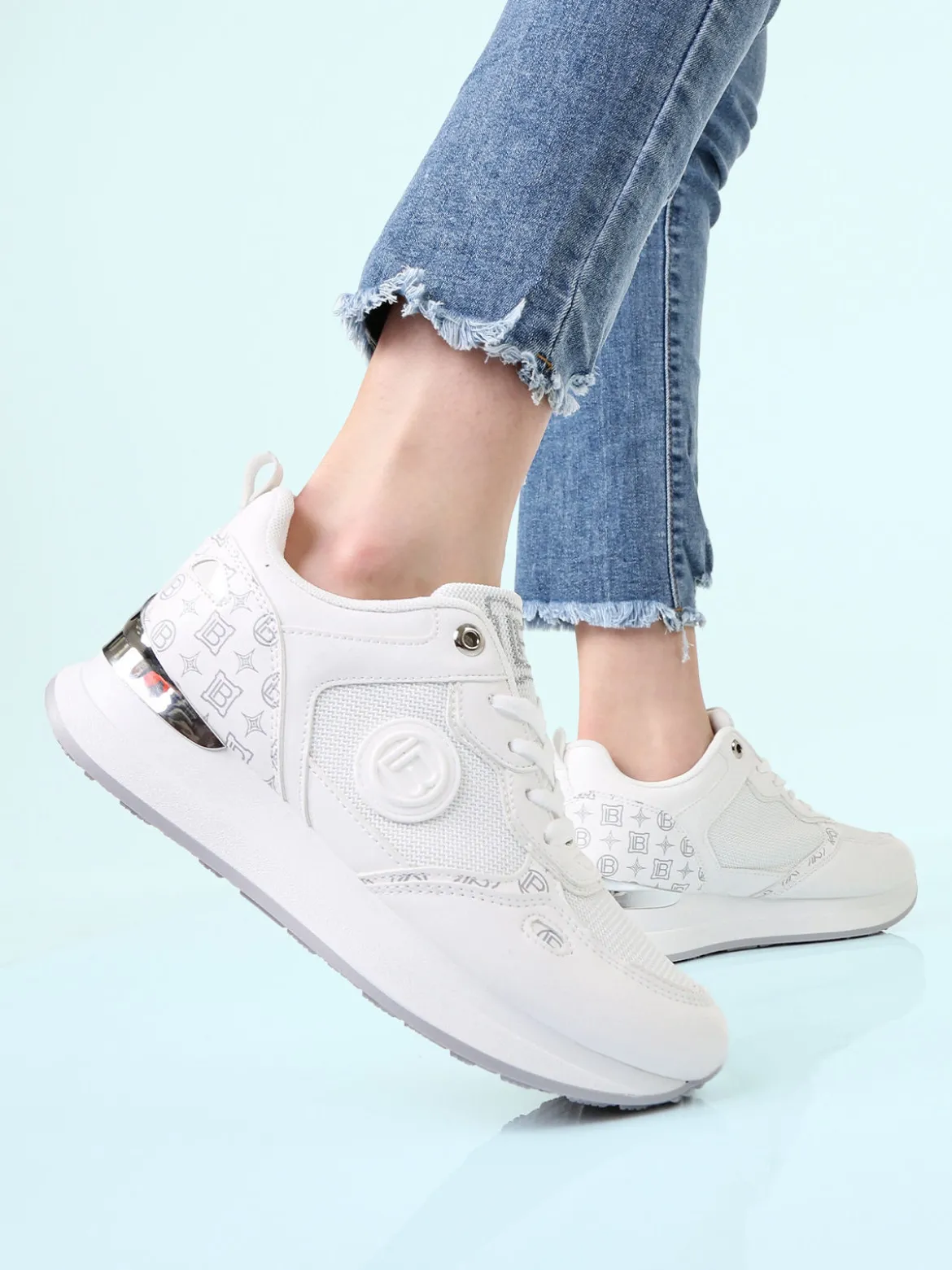 Laura Biagiotti Sneakers casual da donna con platform - bianco