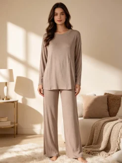 Lormar FITNESS Pigiama lungo da donna in viscosa con scollo tondo - marrone