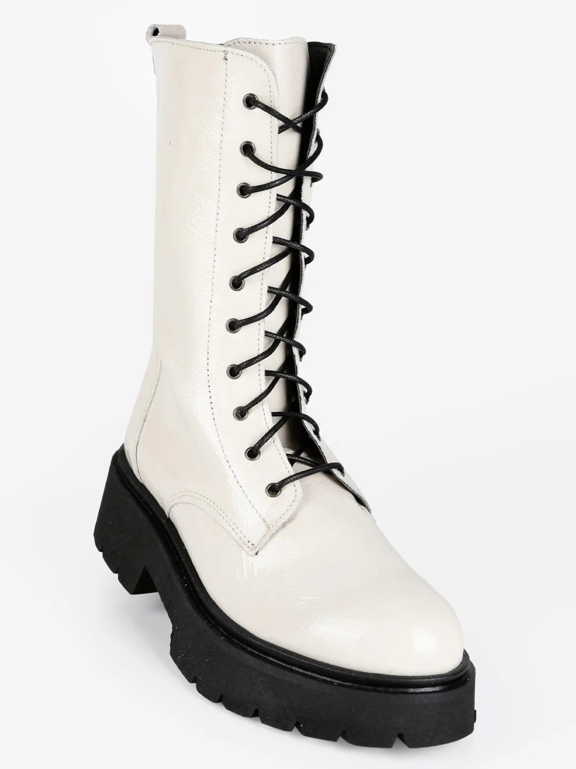 Made In Italy Anfibi in pelle lucida donna con suola carrarmato