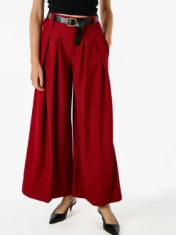 Melitea Pantaloni donna a palazzo con vita alta e cintura - rosso