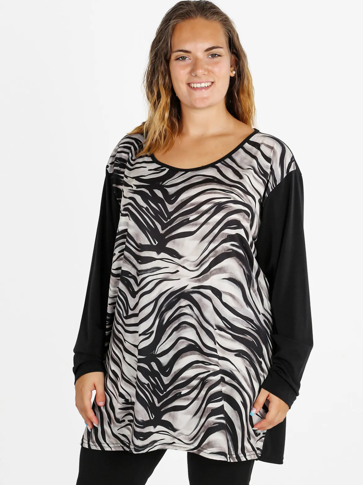 Miss E Co Blusa donna fantasia con spalline imbottite linea curvy - nero