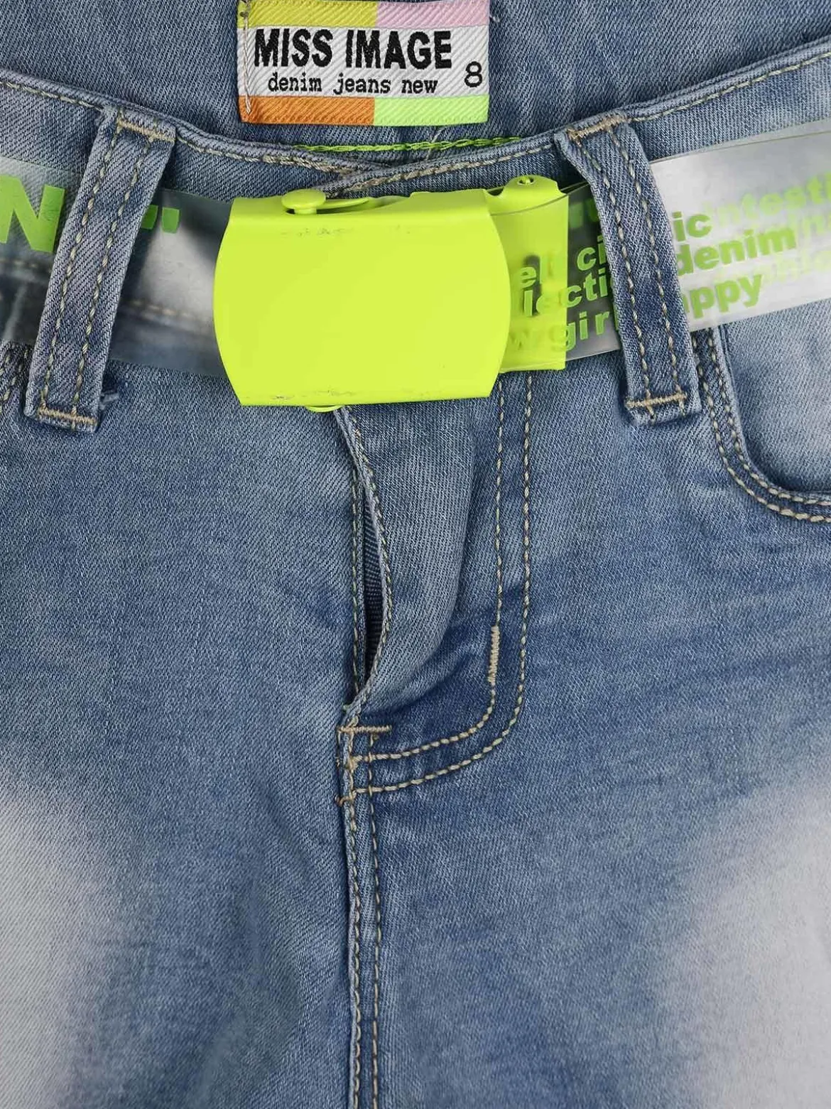 Miss Image Shorts in jeans sfrangiati