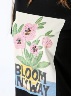 Monte Cervino T-shirt da donna in cotone con stampa fiori e strass - nero