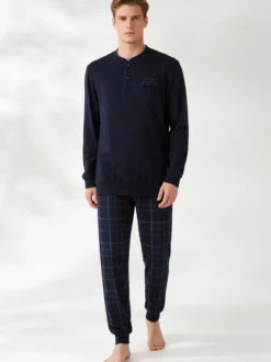 Navigare Pigiama lungo da uomo in cotone con taschino e pantaloni a quadri - blu scuro
