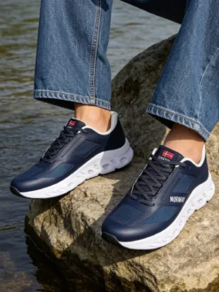 Norway Sneakers sportive da uomo con intersuola geometrica - blu scuro