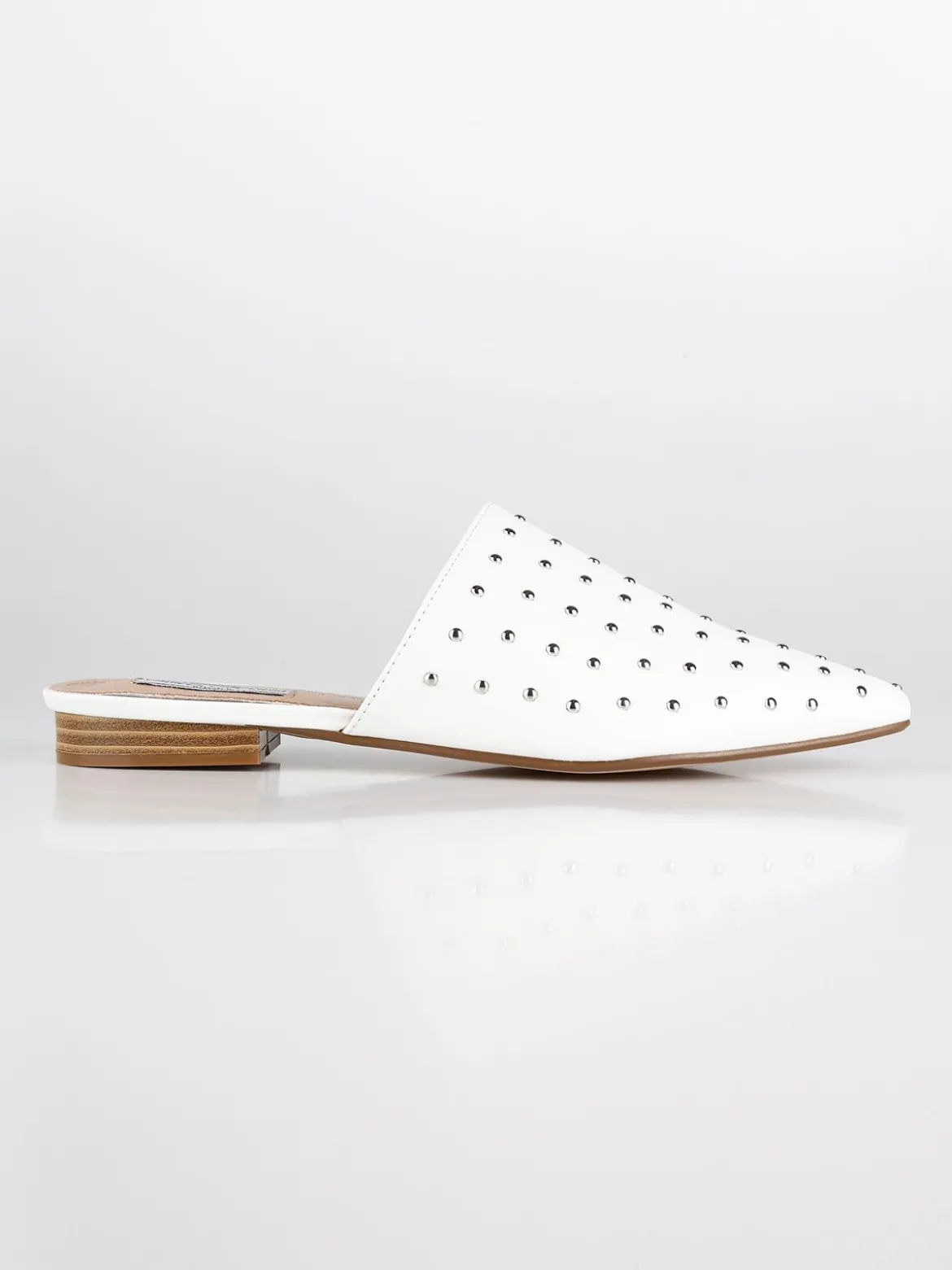 Queen Helena Sabot bianchi in ecopelle con borchie
