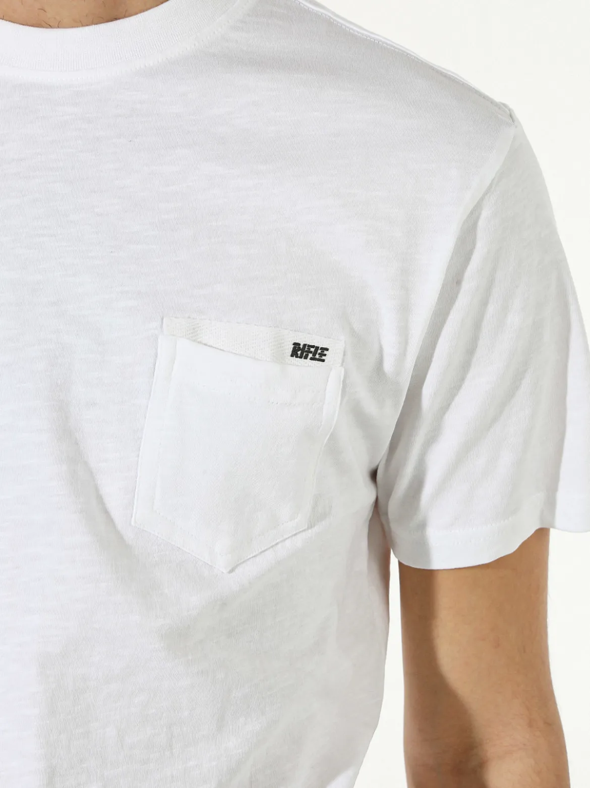 Rifle T-shirt da uomo in cotone con taschino - bianco