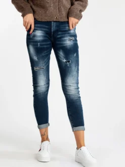 Smagli Jeans donna con strappi