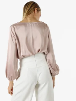 Solada Blusa donna a maniche lunghe in tessuto simil raso con scollo a cascata - beige