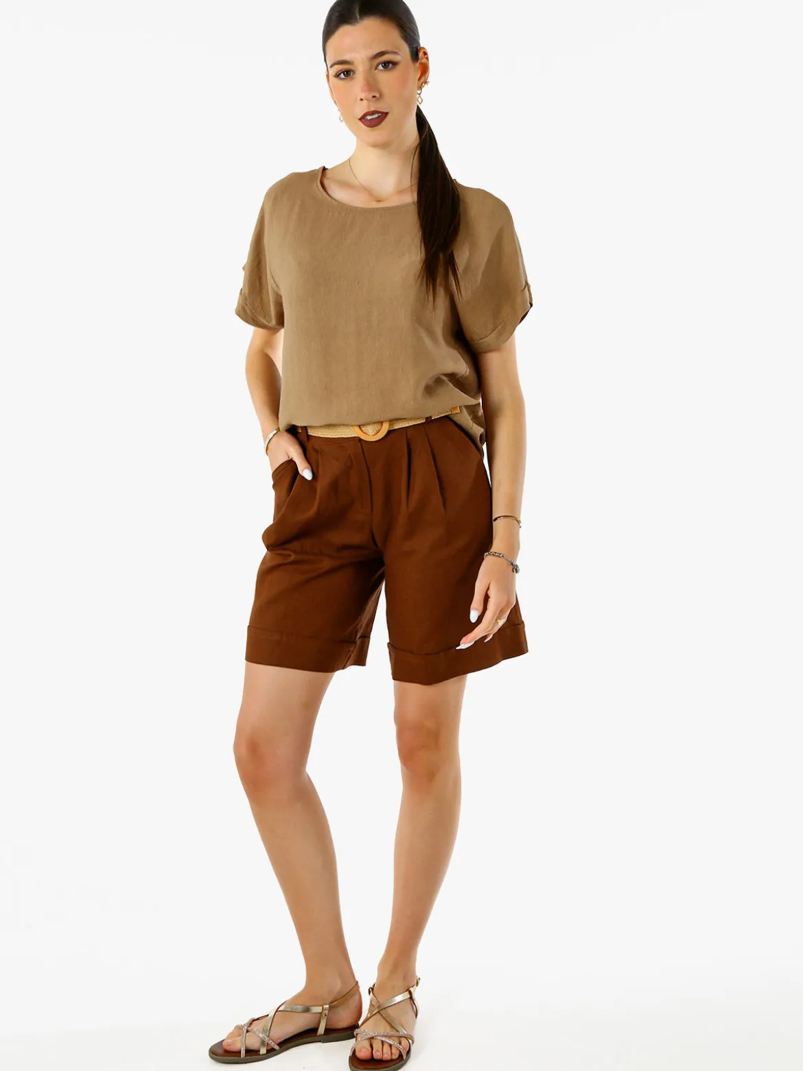 Solada Blusa donna in viscosa a maniche corte con bottoni decorati sul retro - khaki