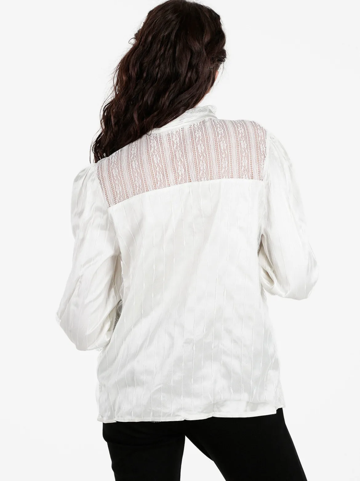 Solada Camicia donna con bottoni di perle e pizzo