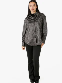 Solada Camicia donna oversize a maniche lunghe con taschino - grigio scuro