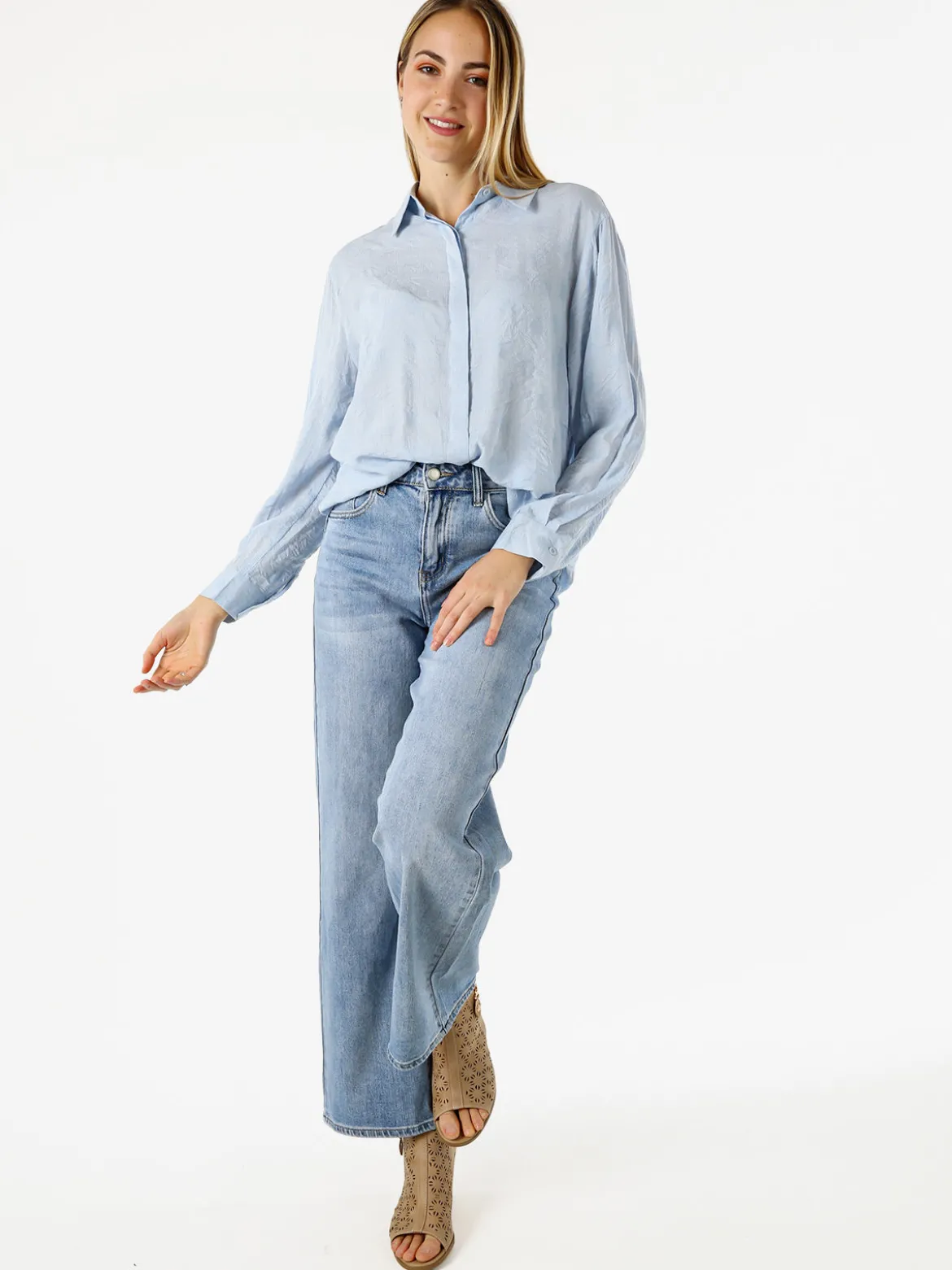 Solada Camicia donna oversize a maniche lunghe in misto cotone - azzurro