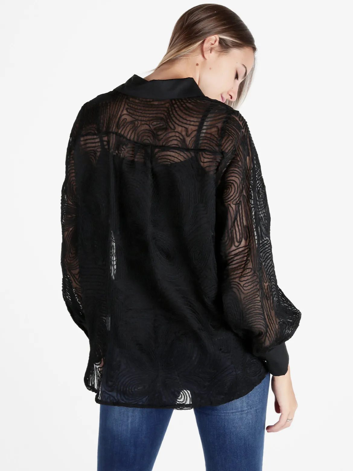 Solada Camicia donna velata con ricami e maniche a palloncino