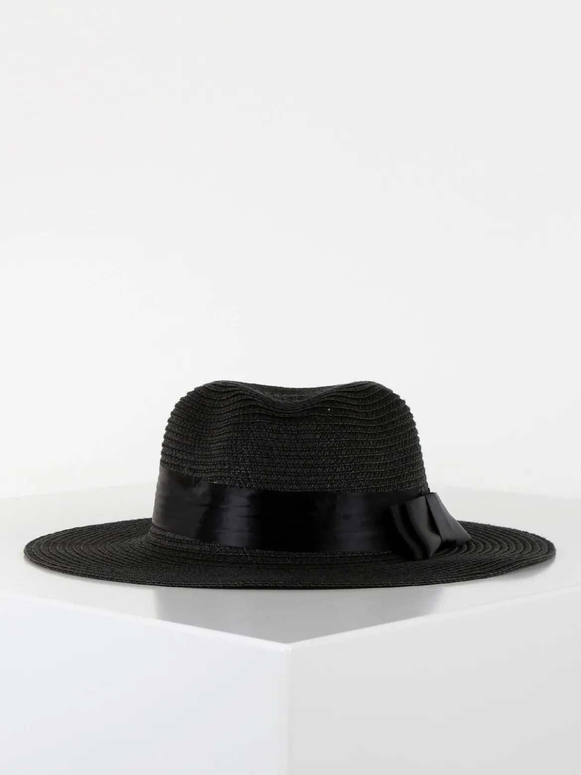 Solada Cappello nero di paglia con fiocco
