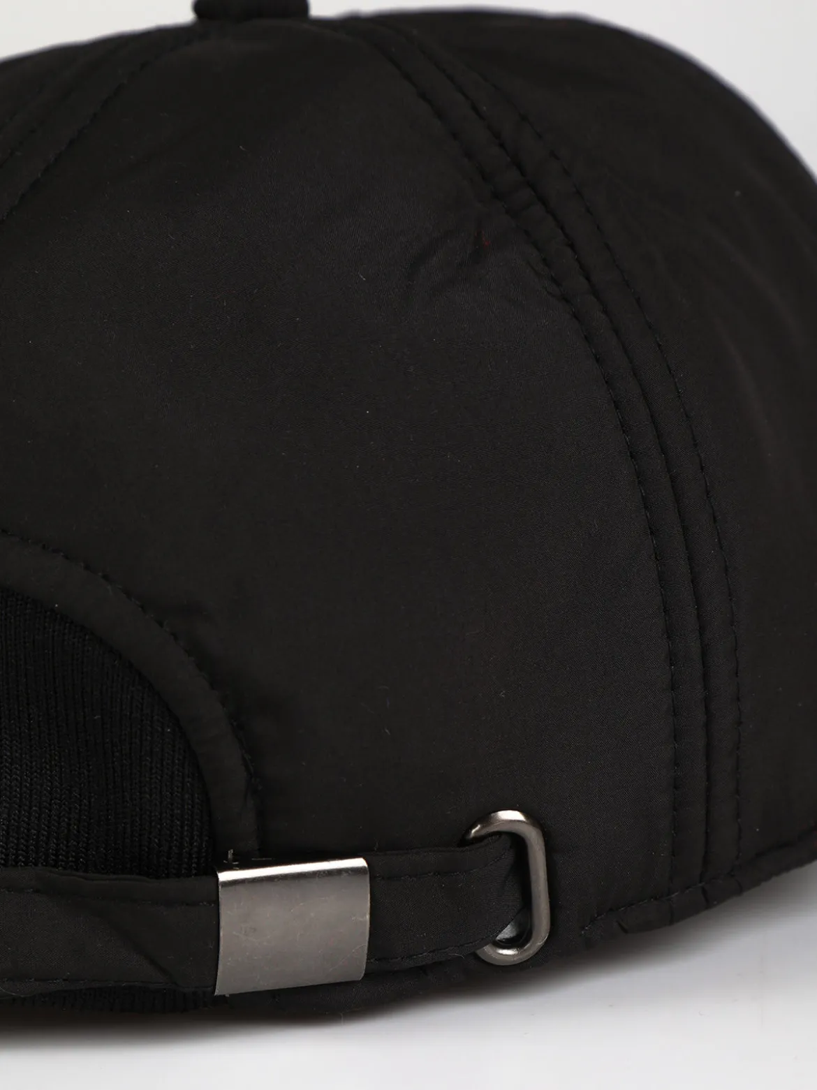 Solada Cappello uomo imbottito con visiera e copriorecchie