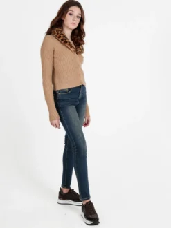 Solada Cardigan donna in maglia con colletto animalier in pelliccia sintetica