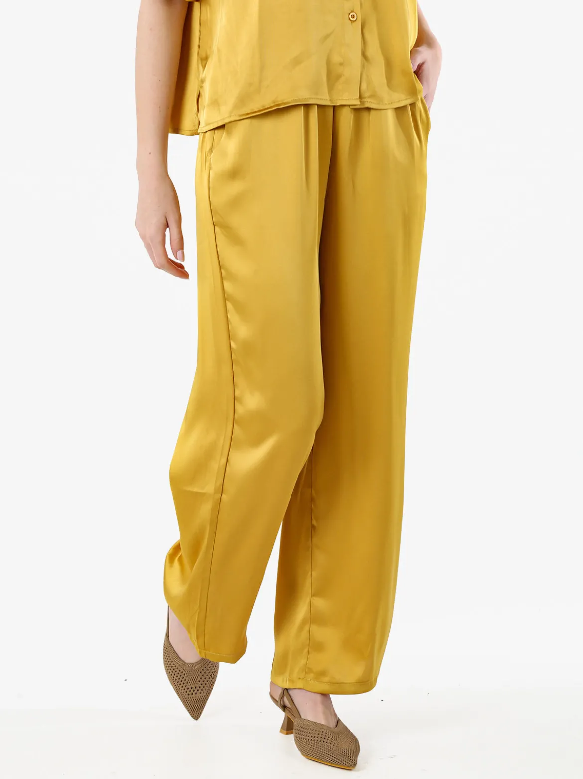 Solada Pantaloni donna effetto raso - giallo