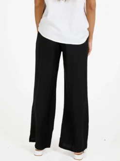 Solada Pantaloni donna in viscosa a gamba larga - nero
