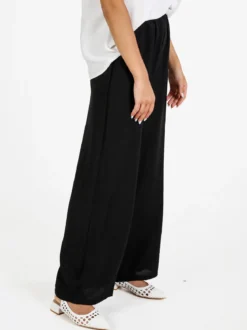 Solada Pantaloni donna in viscosa a gamba larga - nero