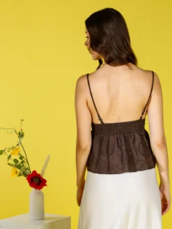 Solada Top donna in cotone con dettagli macramè con spalline sottili - moro