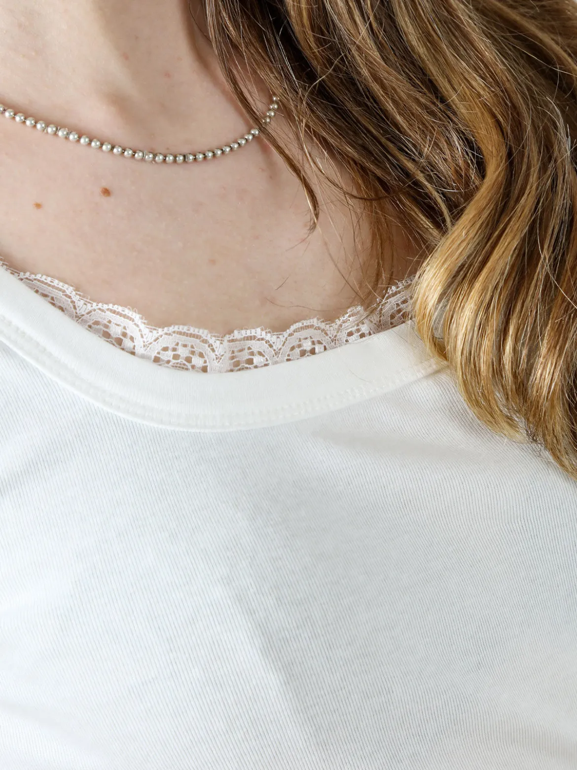 Solada Top donna in cotone con pizzo - bianco