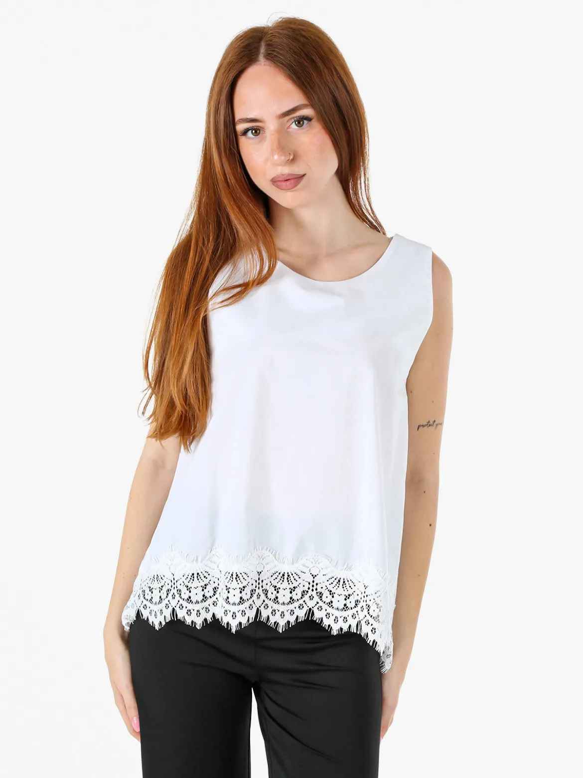 Solada Top donna in cotone con pizzo sul finale - bianco