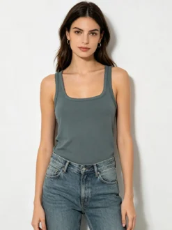 Solada Top donna in tinta unita con scollo quadrato - verde