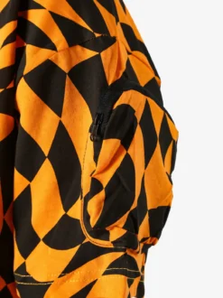 Solada T-shirt donna oversize con stampe geometriche bicolore e taschino sulla manica - arancione