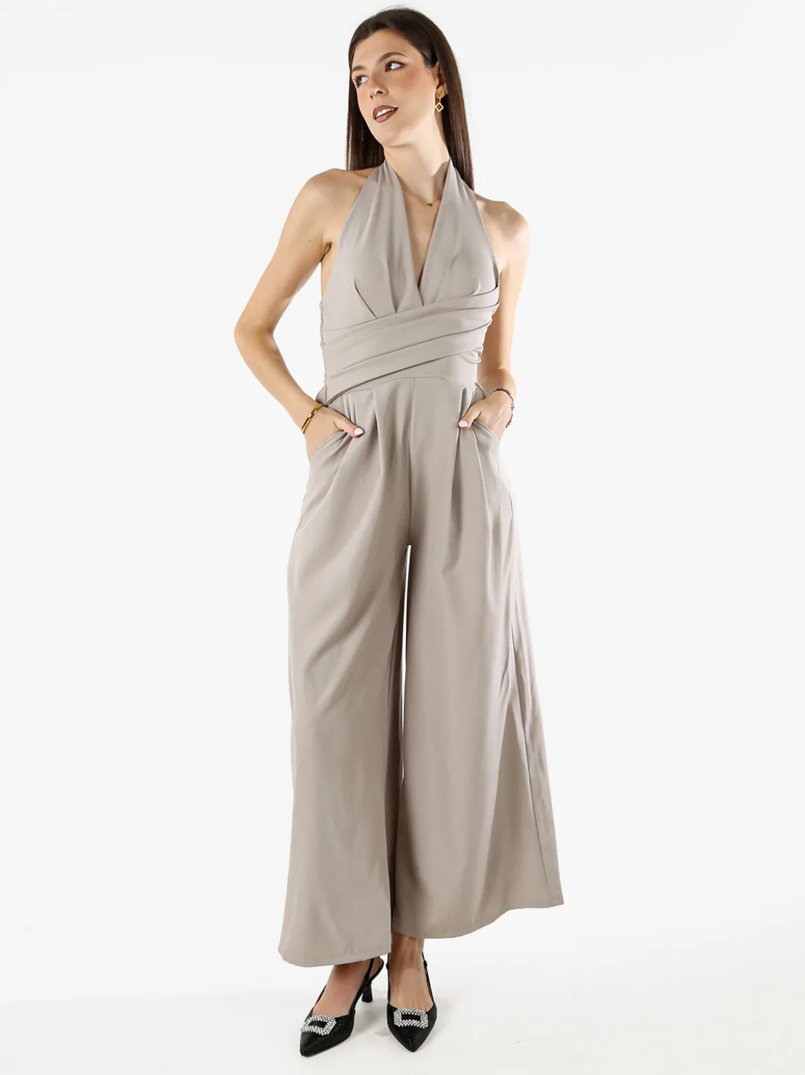 Solada Tuta jumpsuite da donna con coppe imbottite e allacciatura al collo - fango