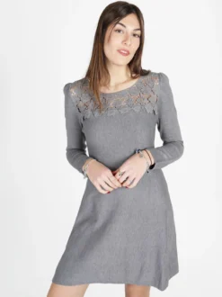 Solada Vestito da donna a maniche lunghe con scollo in pizzo macramè