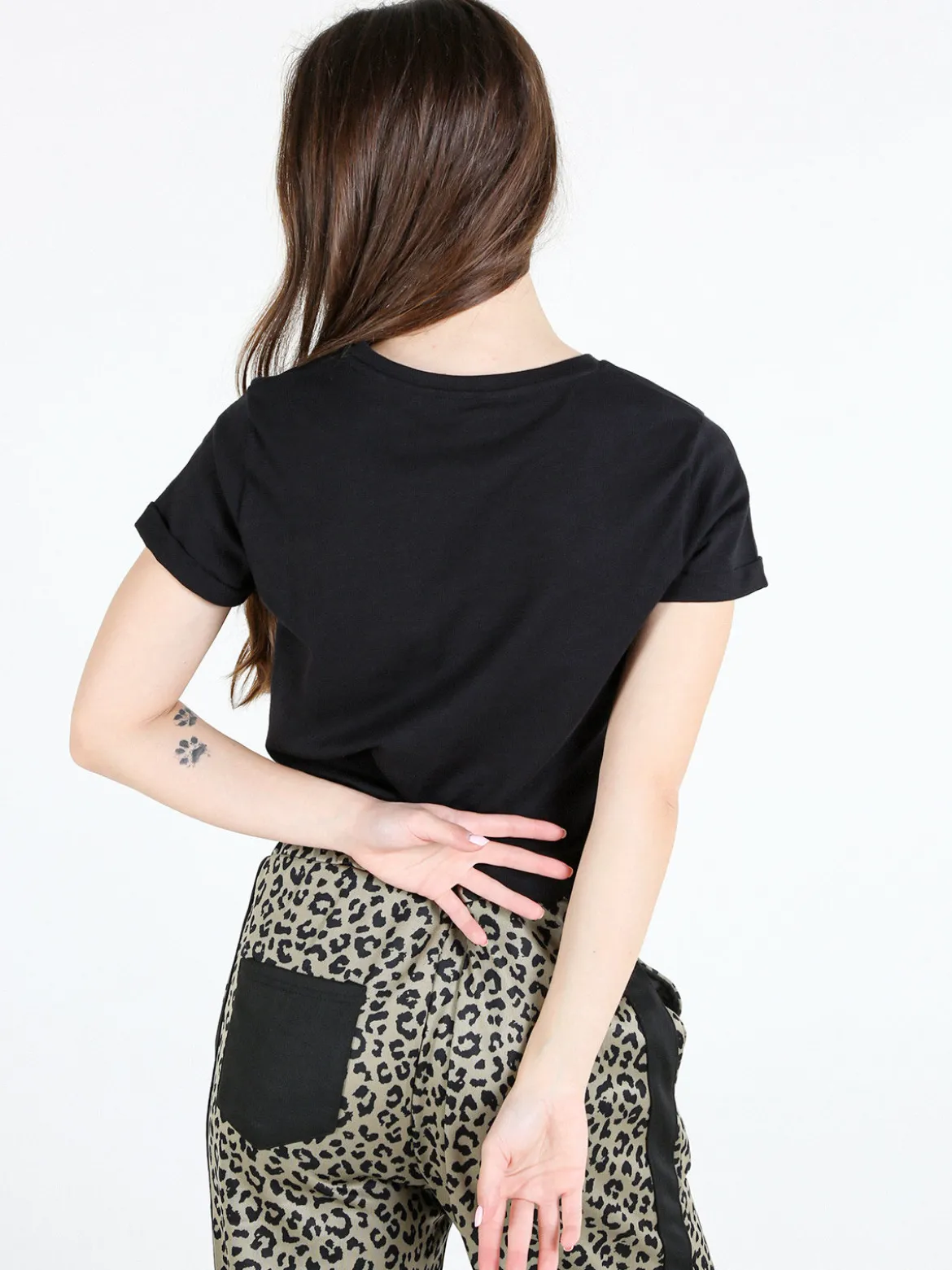 The People Rep T-shirt donna in cotone con borchie