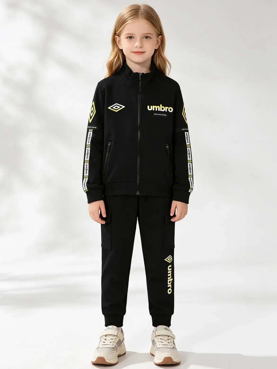 Umbro Completo tuta 2 pezzi da ragazzo full zip con pantaloni cargo - nero