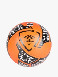 Umbro NEO SWERVE Pallone da calcio