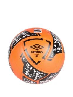 Umbro NEO SWERVE Pallone da calcio