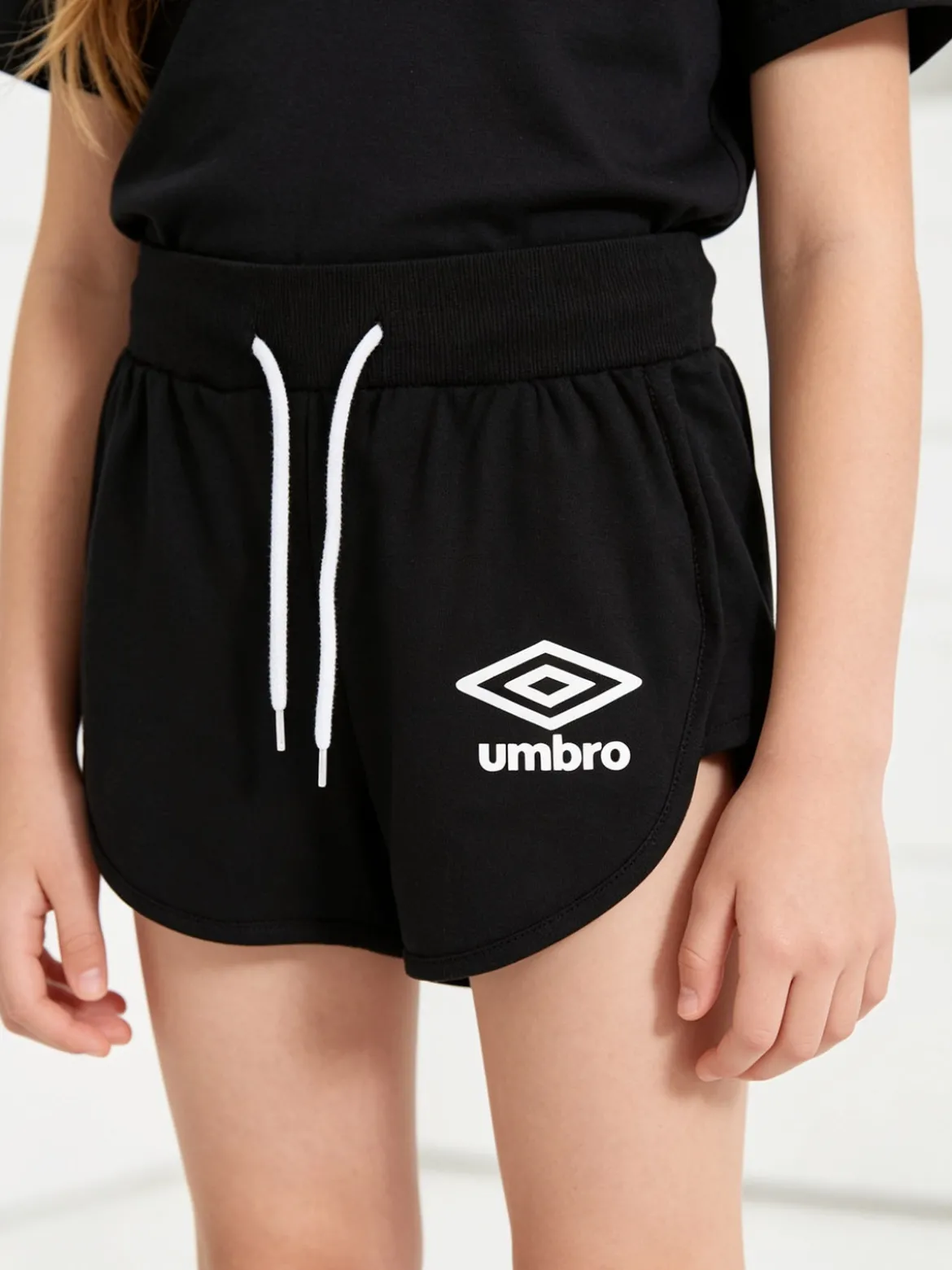 Umbro Shorts fluo da ragazza in cotone